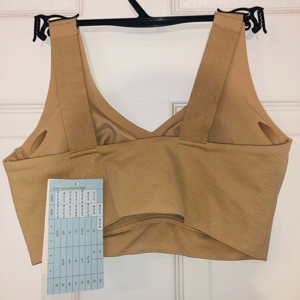 2 True body lift V neck bralettes (XS) - Picture 4 of 9